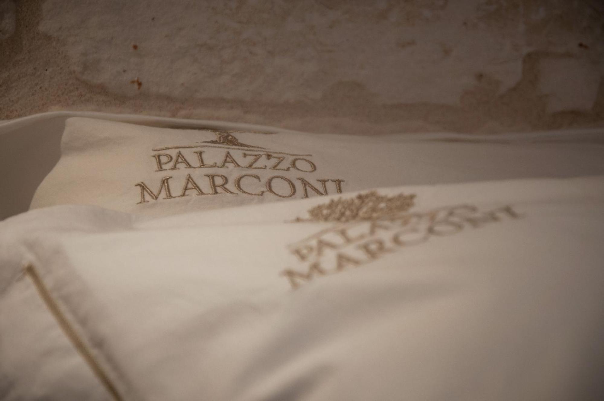 洛科罗通多 Palazzo Marconi酒店 外观 照片