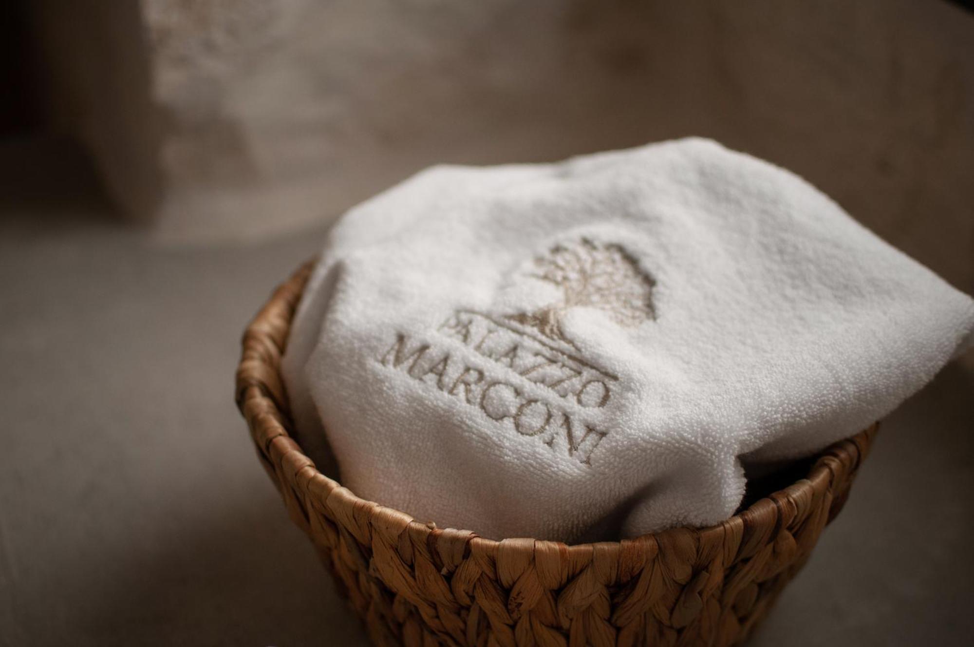 洛科罗通多 Palazzo Marconi酒店 外观 照片